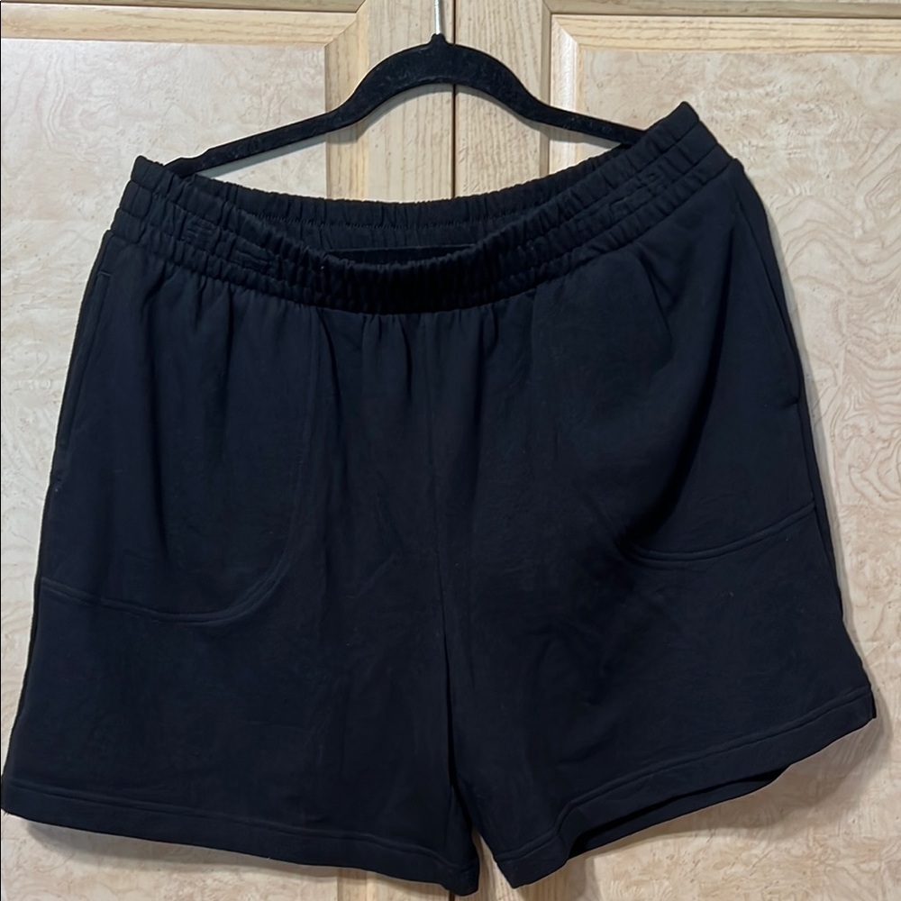 Terra & Sky Black Athletic Shorts with Elastic Waistband